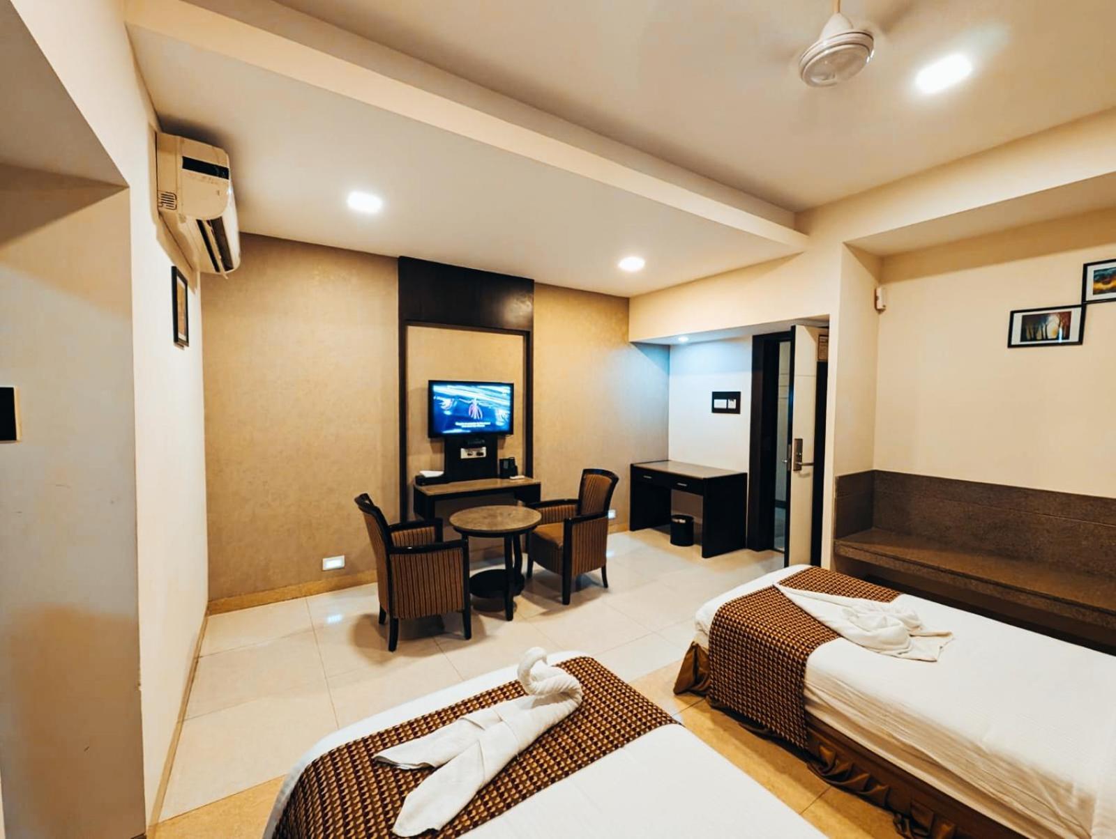 Hotel Southern Residency Kelambakkam Екстер'єр фото