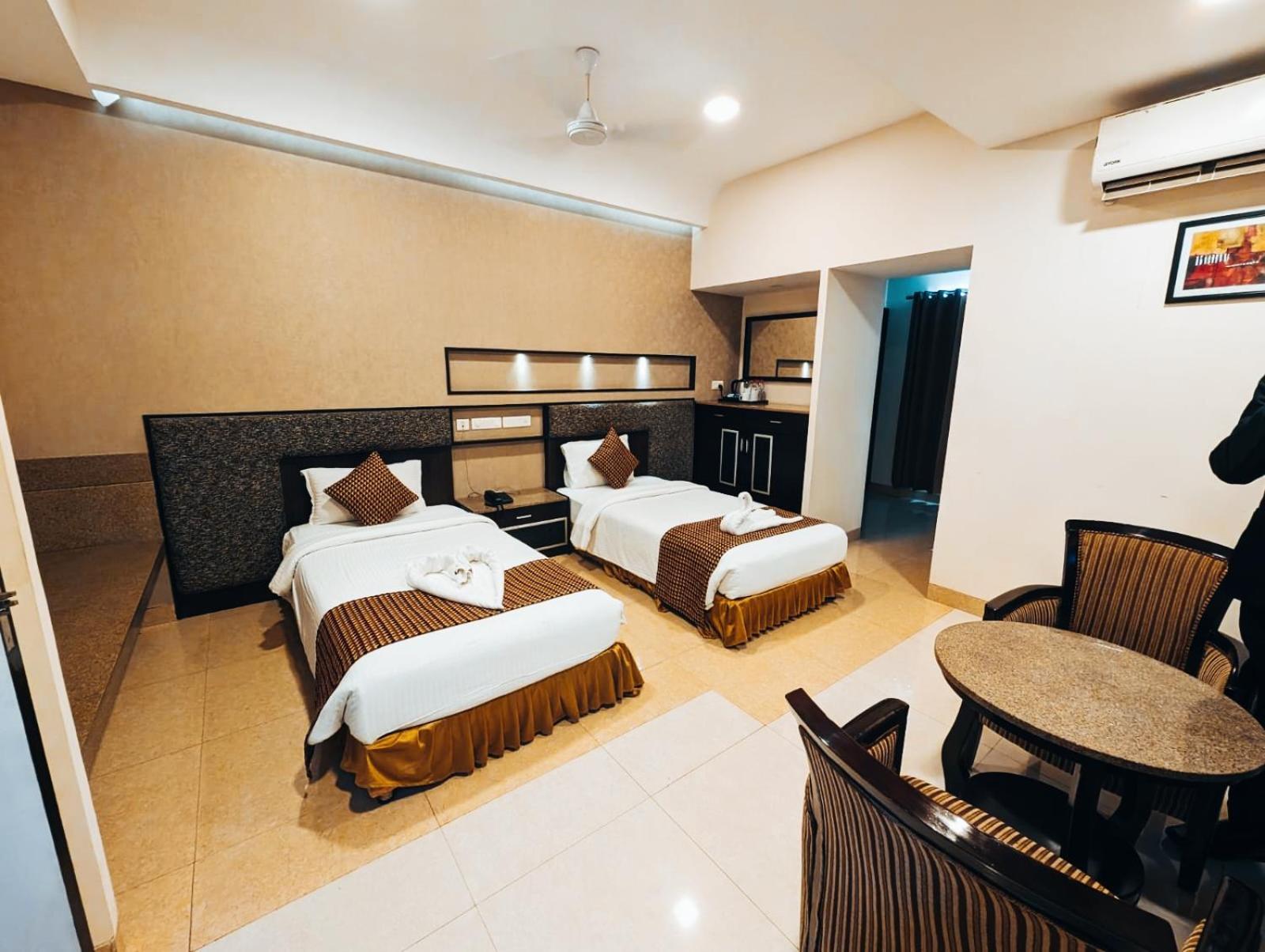 Hotel Southern Residency Kelambakkam Екстер'єр фото