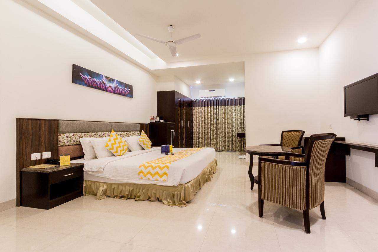 Hotel Southern Residency Kelambakkam Екстер'єр фото