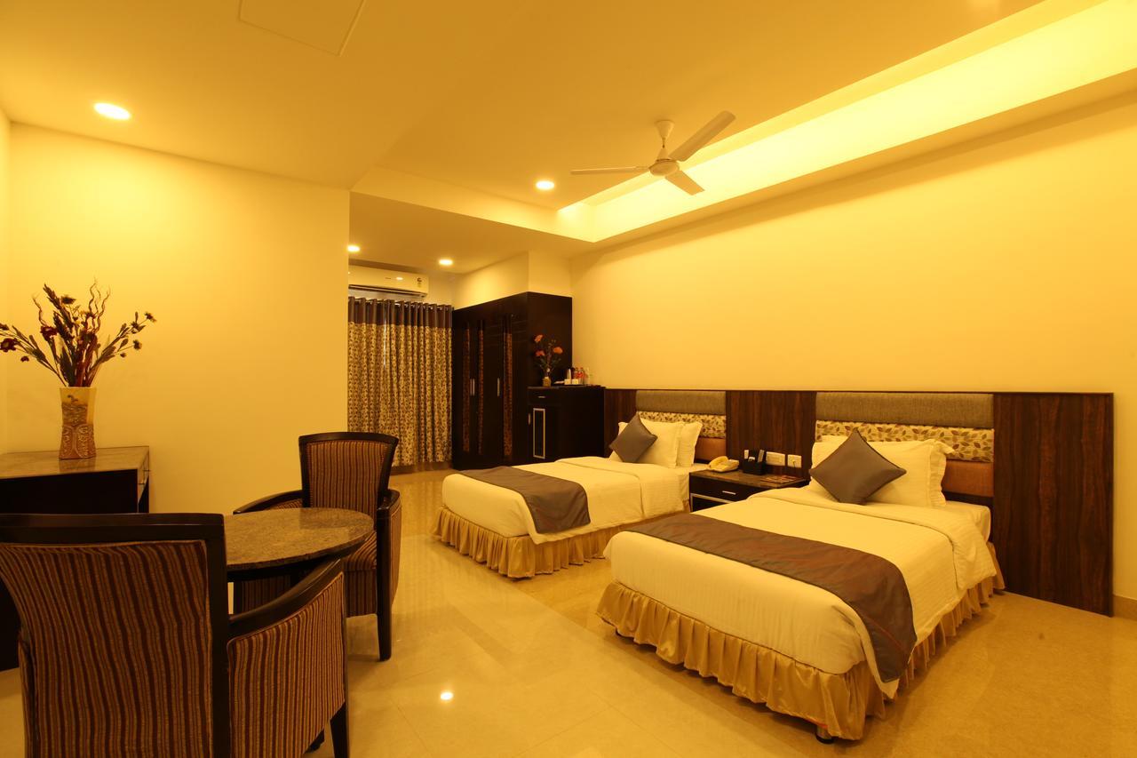 Hotel Southern Residency Kelambakkam Екстер'єр фото