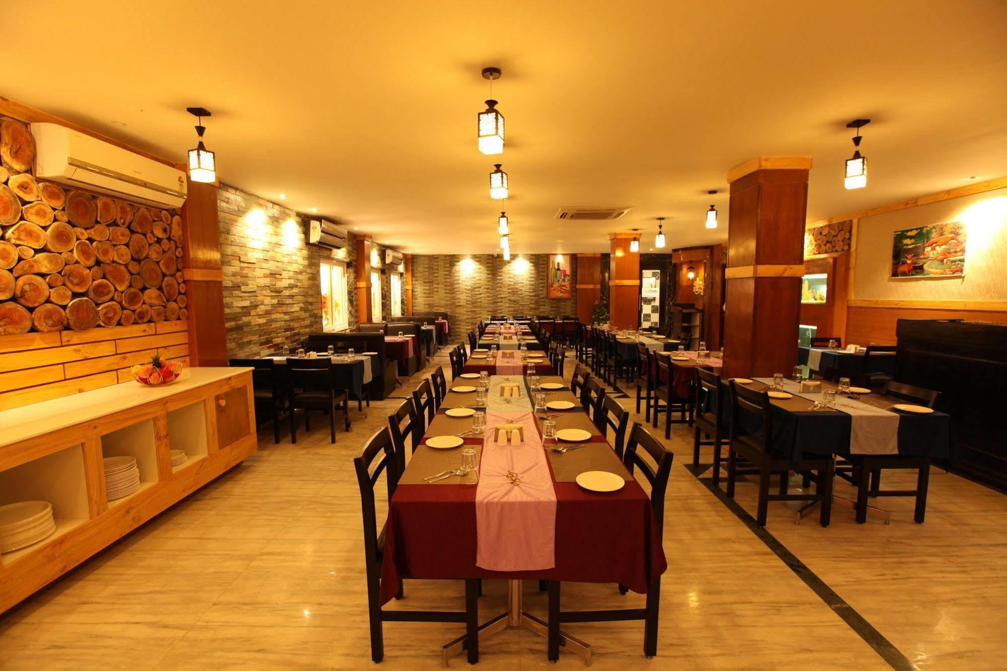 Hotel Southern Residency Kelambakkam Екстер'єр фото