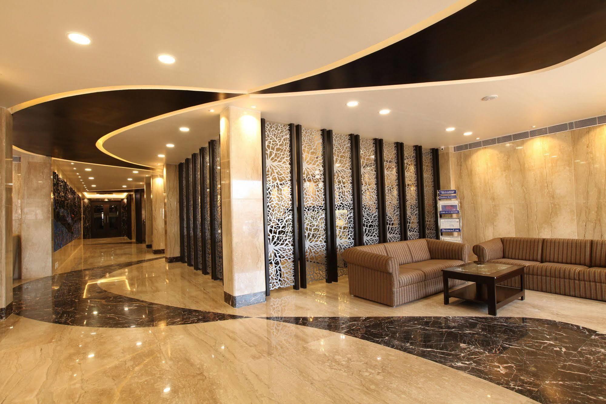 Hotel Southern Residency Kelambakkam Екстер'єр фото