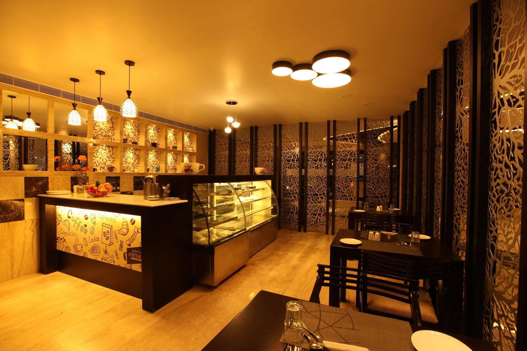 Hotel Southern Residency Kelambakkam Екстер'єр фото